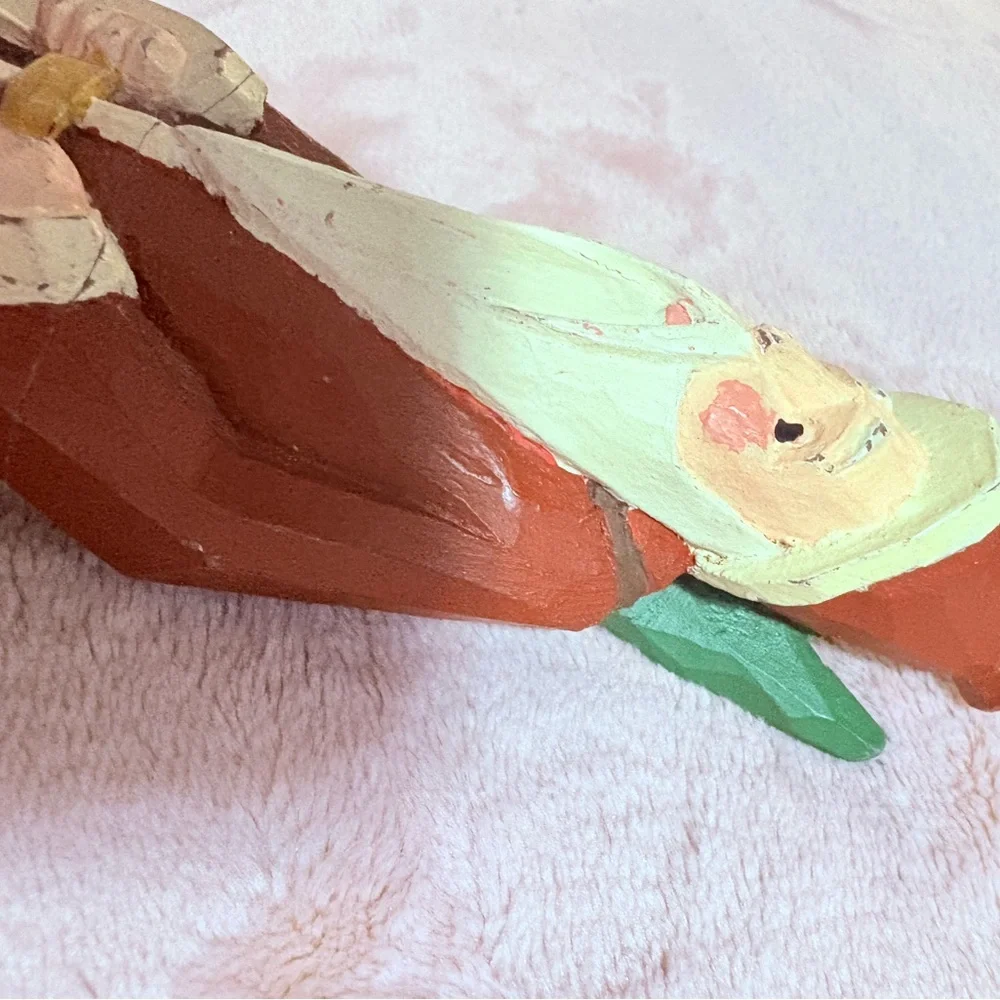 Vintage Christmas Wooden Carved Hand Painted Santa Claus With Christmas‎ Tree